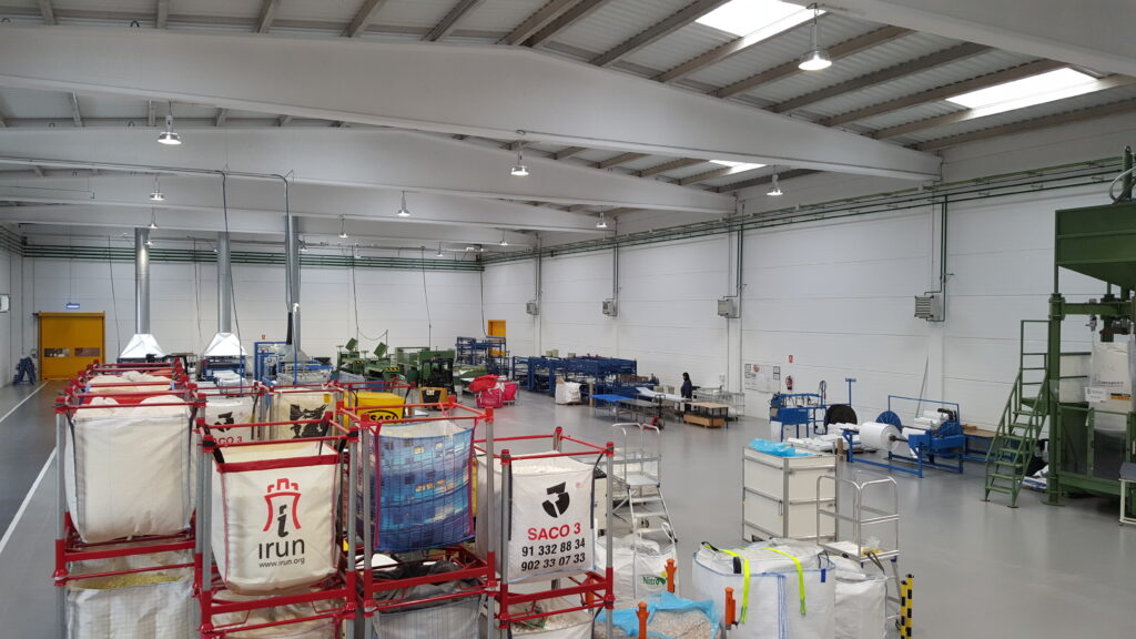 Bon Hàbit / Oficinas Nave