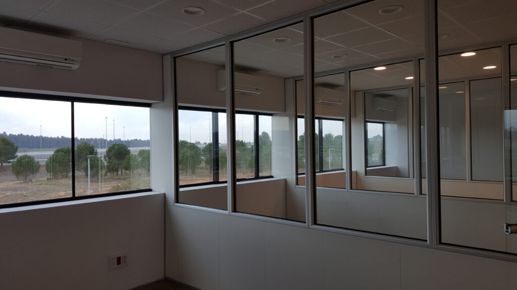 Bon Hàbit / Oficinas Nave